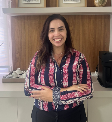 Portrait of Andressa Maluf Figueira, project controls professional and AACE mentor
