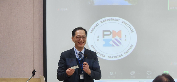 Jong-Kwon Lim giving a speech at the 4th PRM Conference of K-Risk and KICEM
