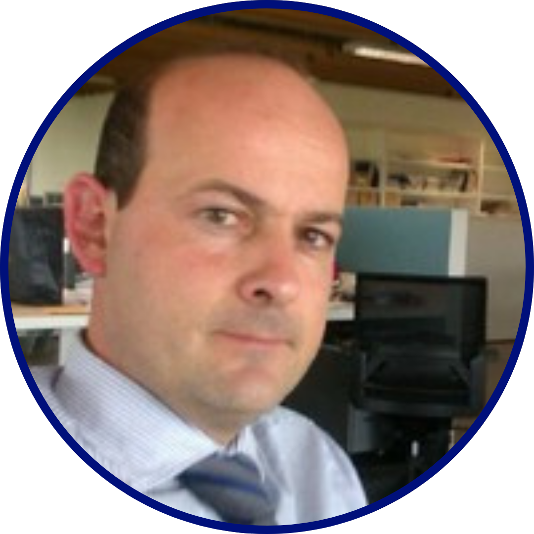 Headshot of David Prosper, Director for the AACE Spain Section