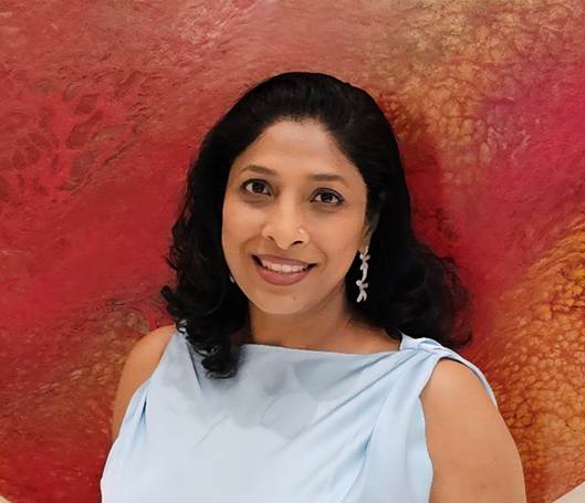 A person smiling at the camera

AI-generated content may be incorrect.