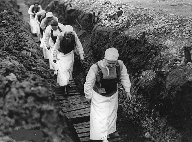 nurses_trenches.jpg