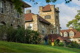 6 Questions You Were Definitely Asked If You Went To Lees-McRae | College,  Go skiing, Banner elk