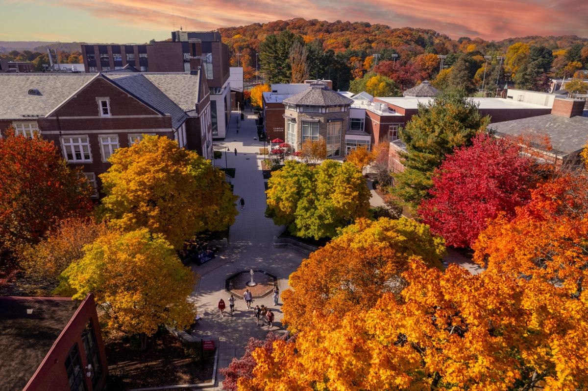 Worcester Polytechnic Institute campus in autumn