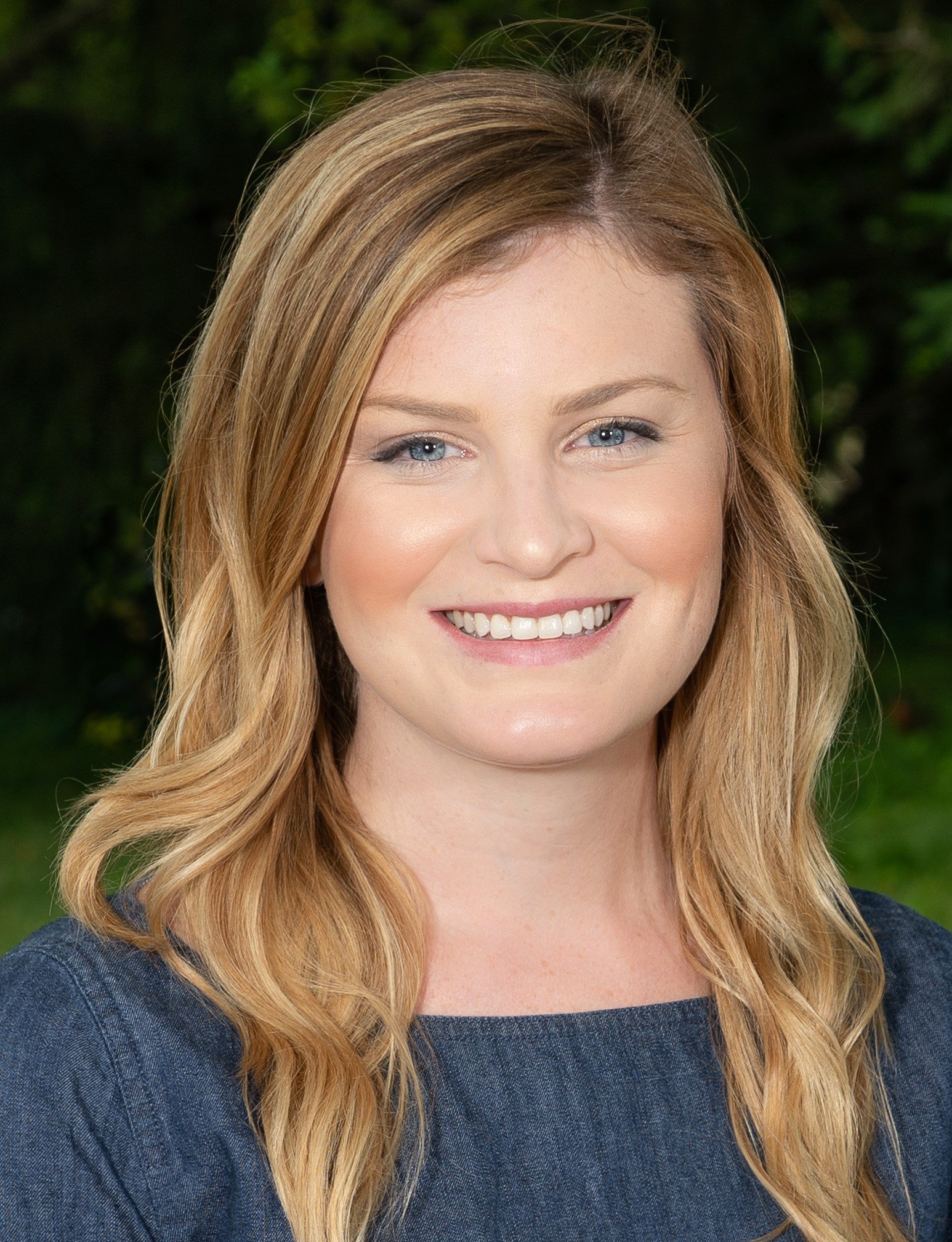 Julie_Sutton.jpg