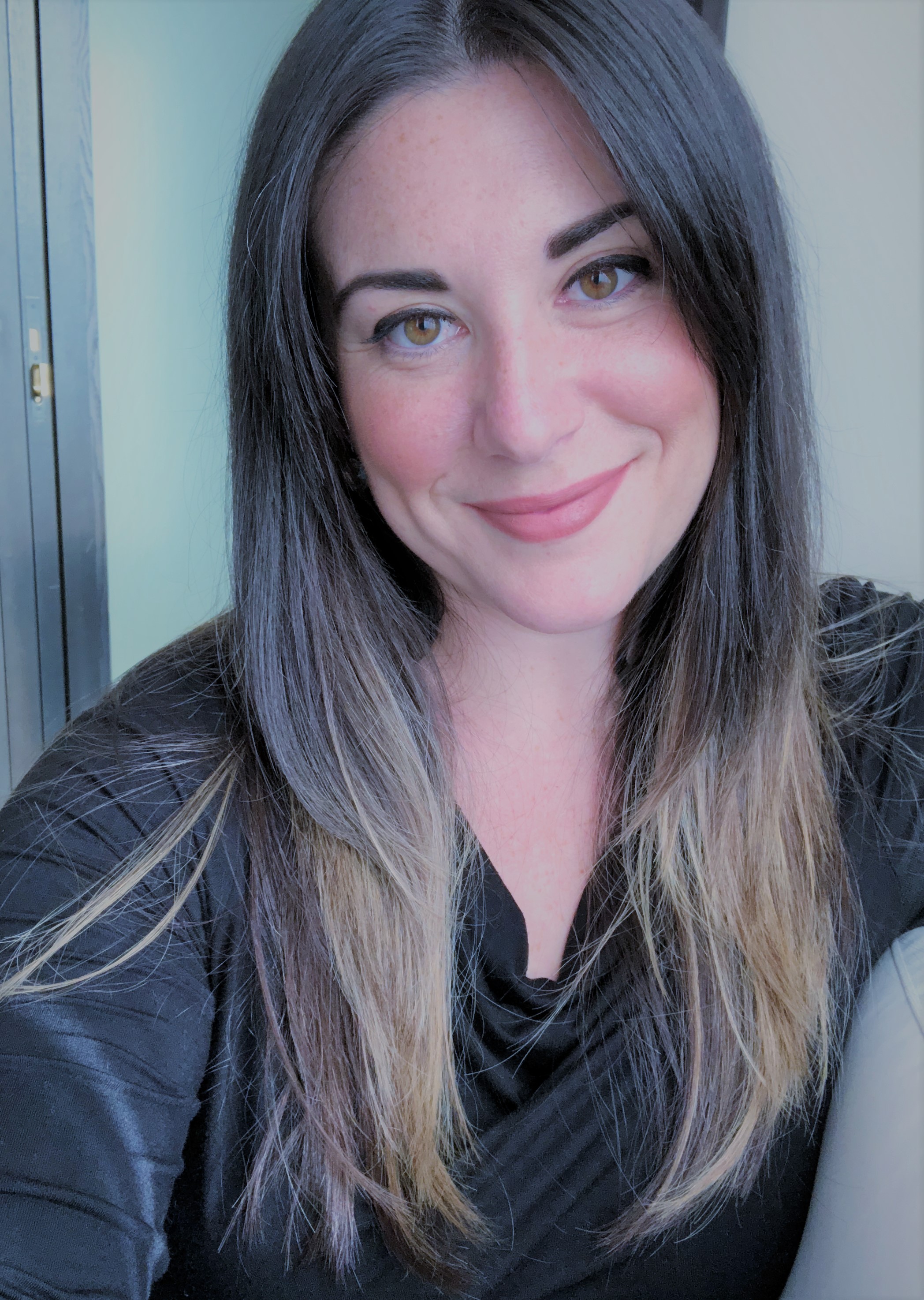 Teresa_Hansen_Headshot.jpg