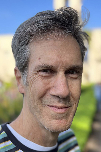 Scott Campbell headshot