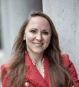 Ein Bild, das Menschliches Gesicht, Person, Lächeln, Kleidung enthält.
KI-generierte Inhalte können fehlerhaft sein.