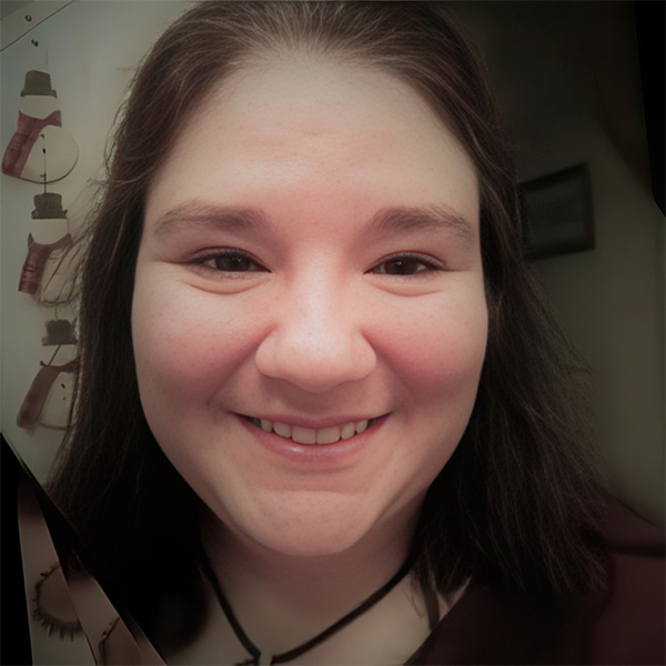 Headshot of Sarah Wolfe