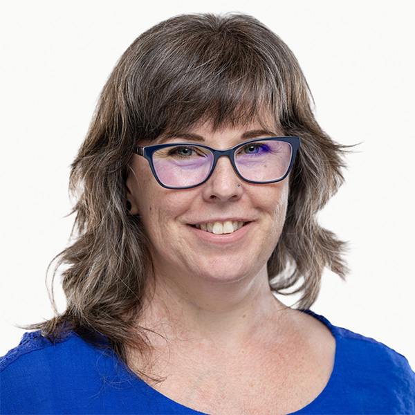 Headshot of Sarah Greer