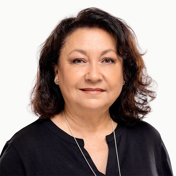 Headshot of Charlotte Rendon