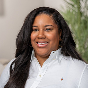 Headshot of Elisa Auguste