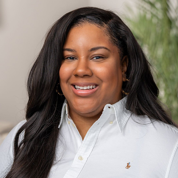 Headshot of Elisa Auguste