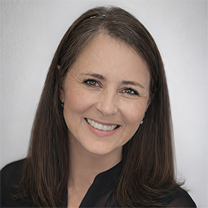 Headshot of Jennifer Parrott, Administrative Director at Knoxville Orthopaedic Surgery Center
