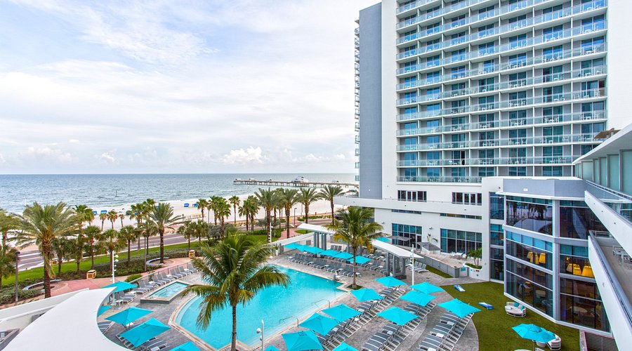Wyndham Grand Clearwater Beach exterior and pool deck
