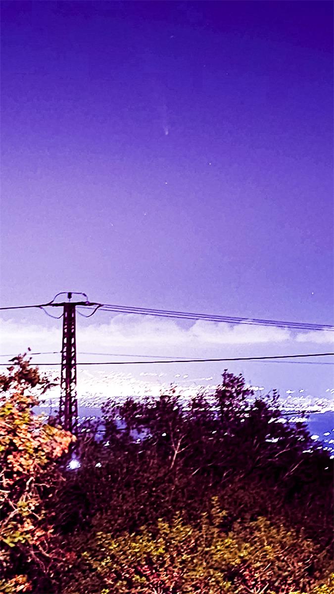 Another cropped and processed image of the comet.