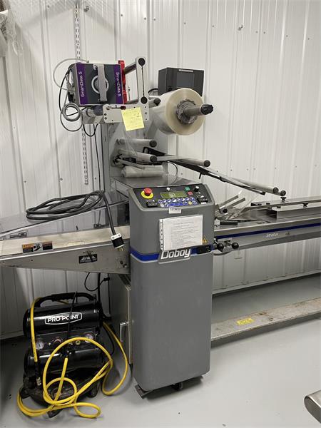 Doboy Stratus Flow-wrapper Wrapping machine for baked goods and other items