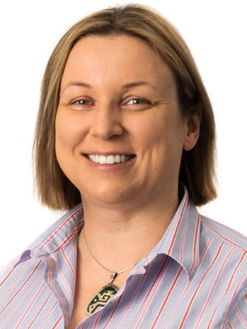 Olga Pawluczyk Headshot