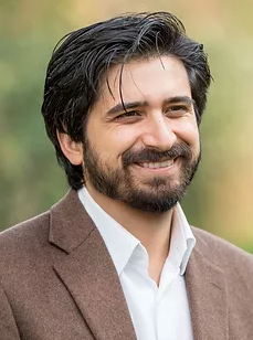 Arjan Stephens Headshot