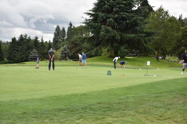 Putting_Contest3.jpg