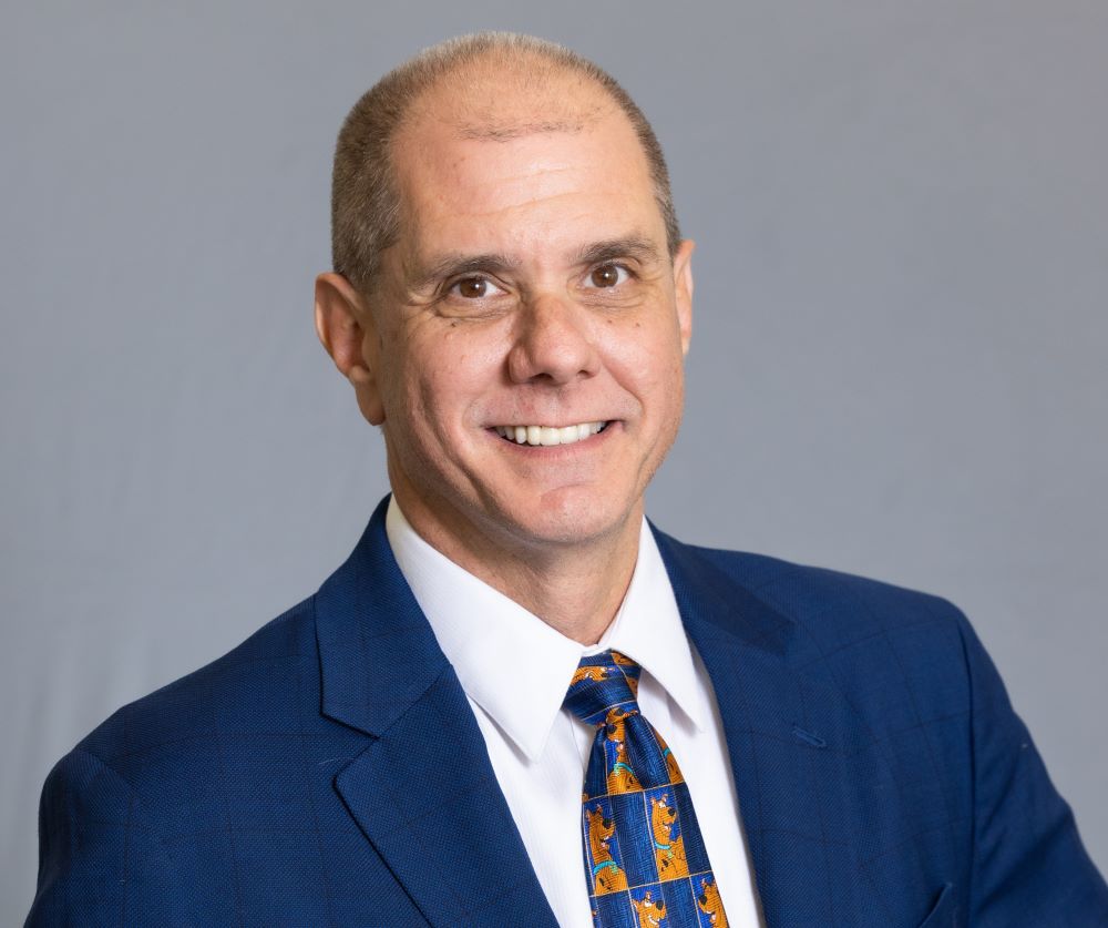 Headshot of Rob Harris