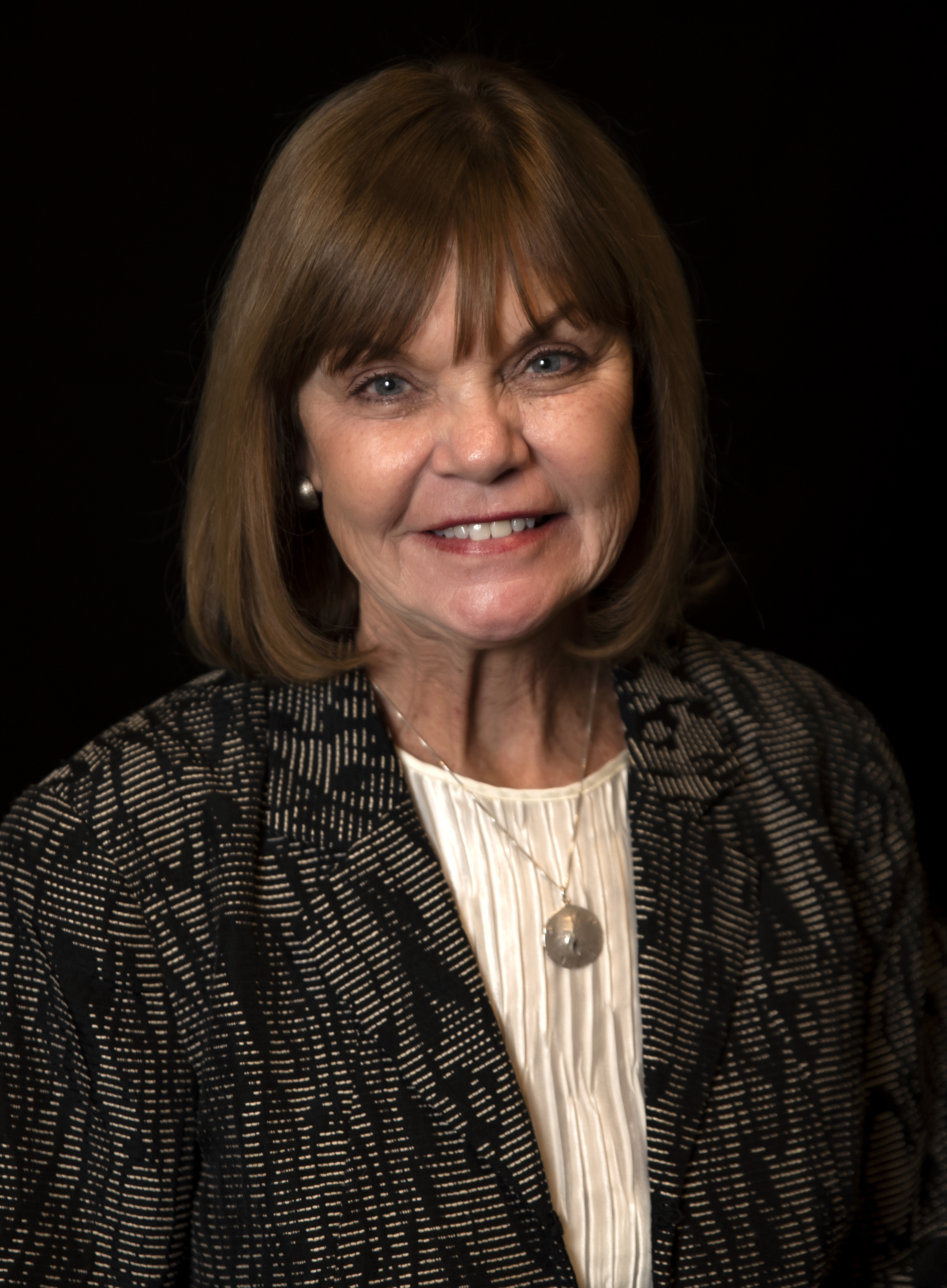 Linda_Cole.jpg