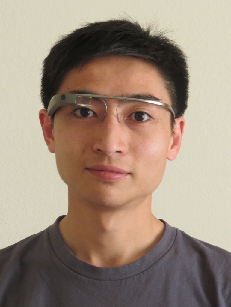 Oracle's Anthony Lai wears Google Glass Oracle's Anthony Lai wears Google Glass