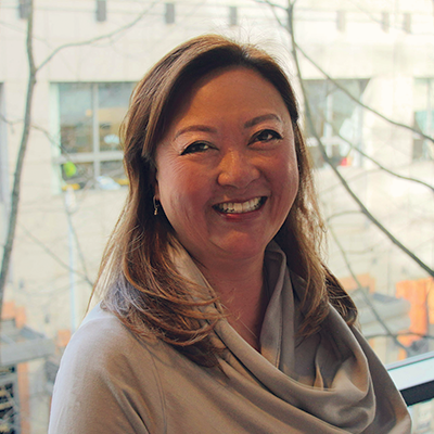 Lisa Skinner Headshot