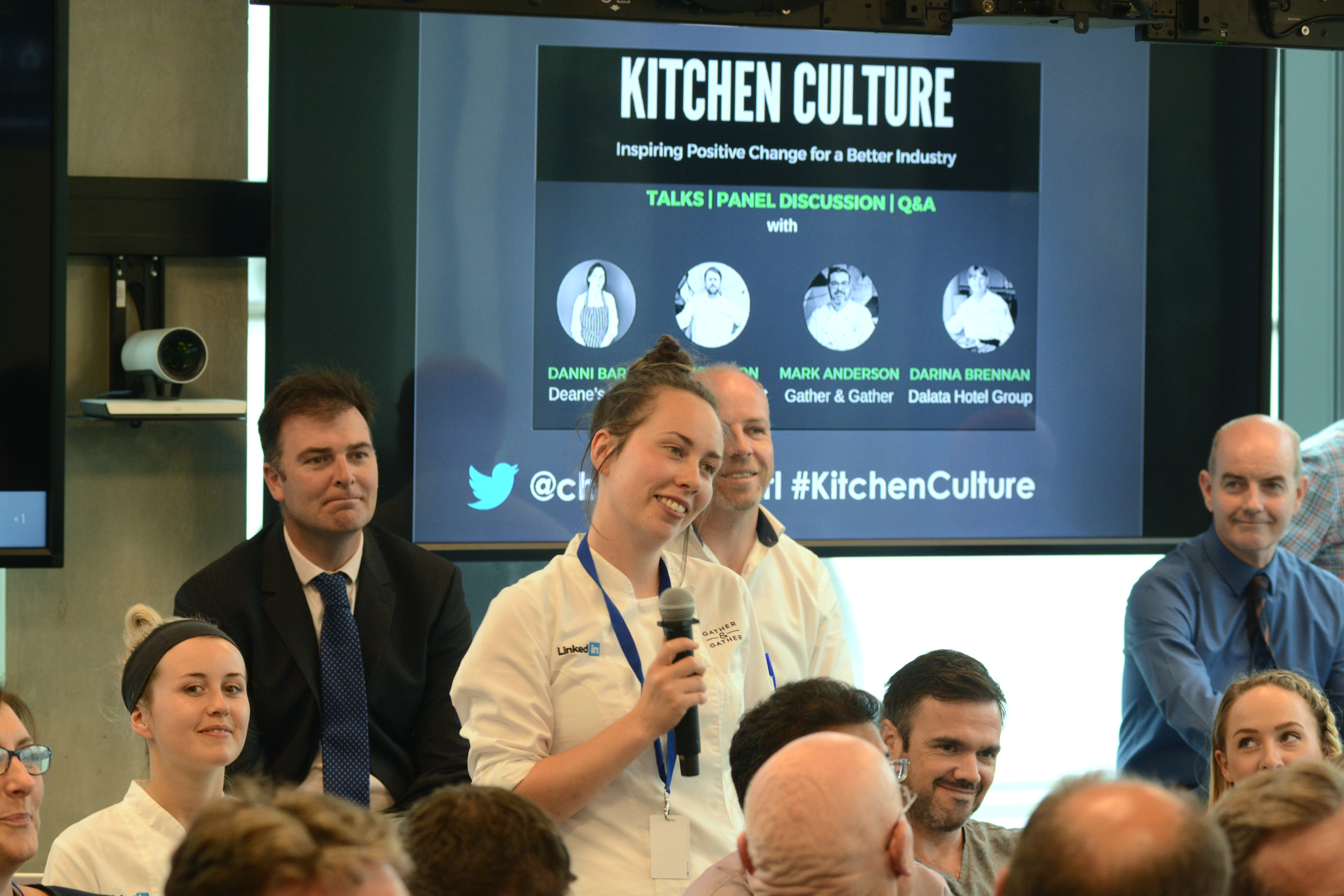 Laura_sharing_her_story_at_Chef_network_Kitchen_Culture_event_in_LinkedIn.jpg