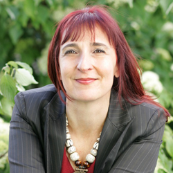 Claudia de Castro Caldeirinha