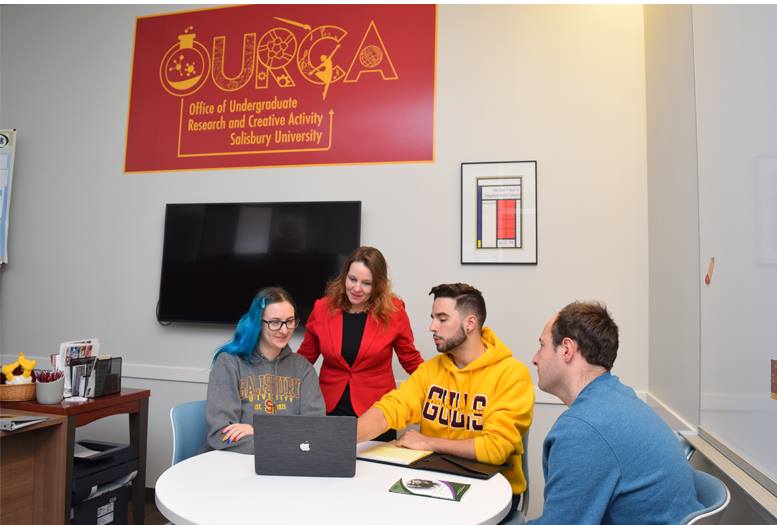 Chrys Egan Teaching Students