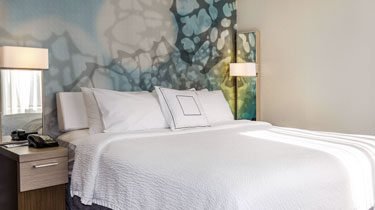 Courtyard Nashville at Opryland guest room