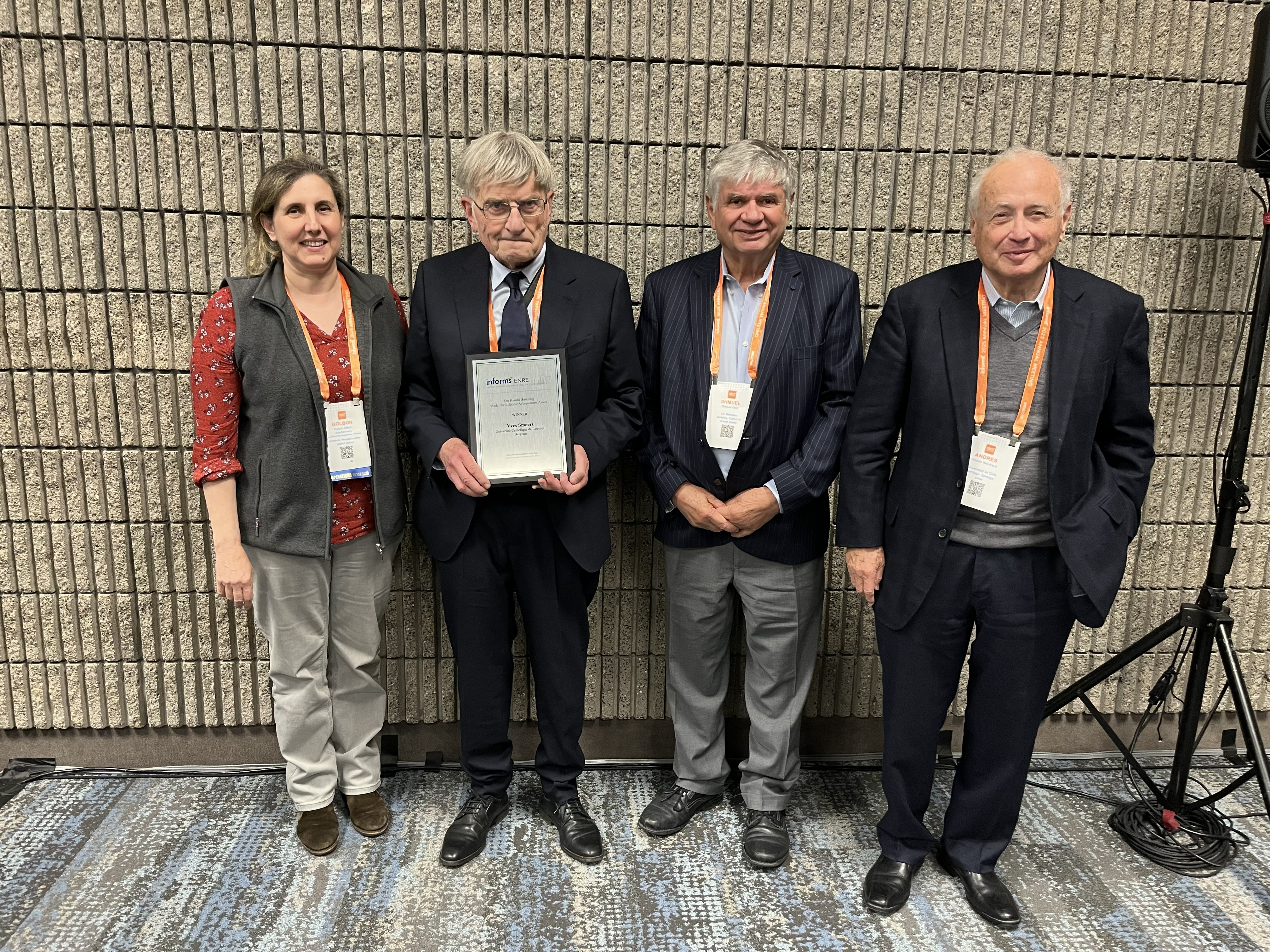 Picture showing Hotelling Medal Award recipient