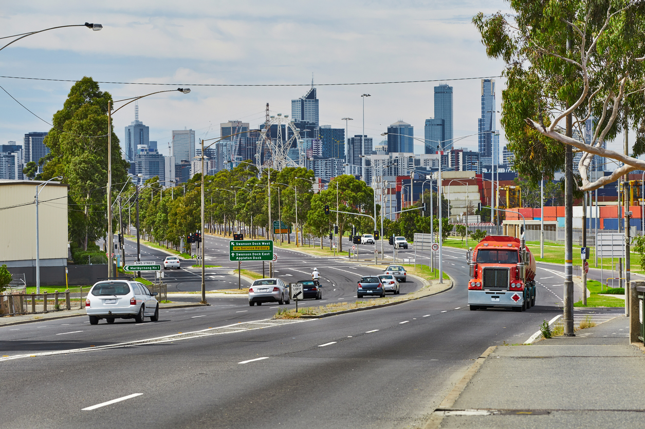 Main-road-in-Melbourne-617778720_1258x839.jpeg