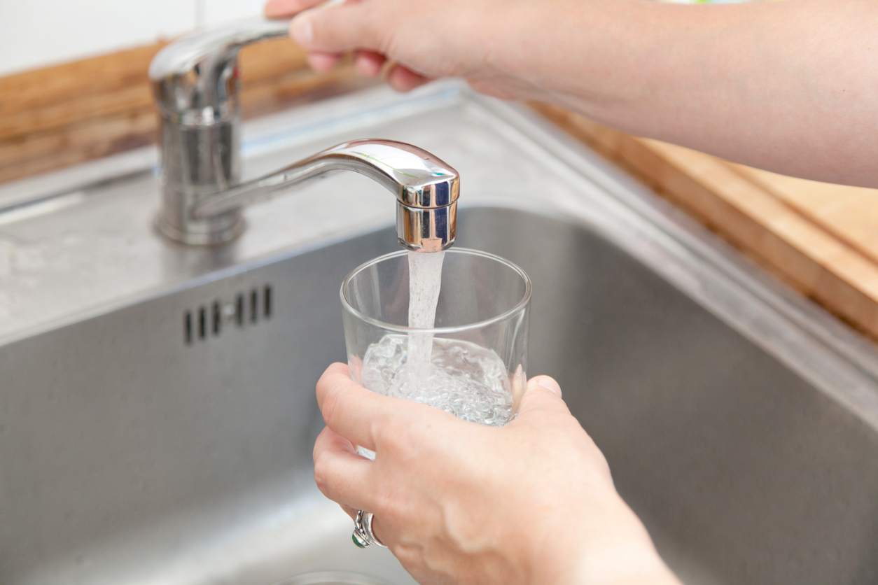 woman-tap-water-484195102_1258x838.jpeg