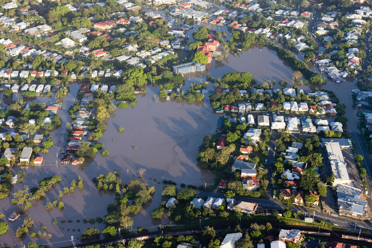 Aerial-view-of-the-2011-Brisbane-river-flood-148501327_725x483.jpeg