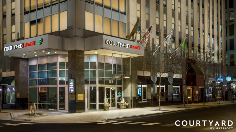 Courtyard Marriott Downtown Exterior