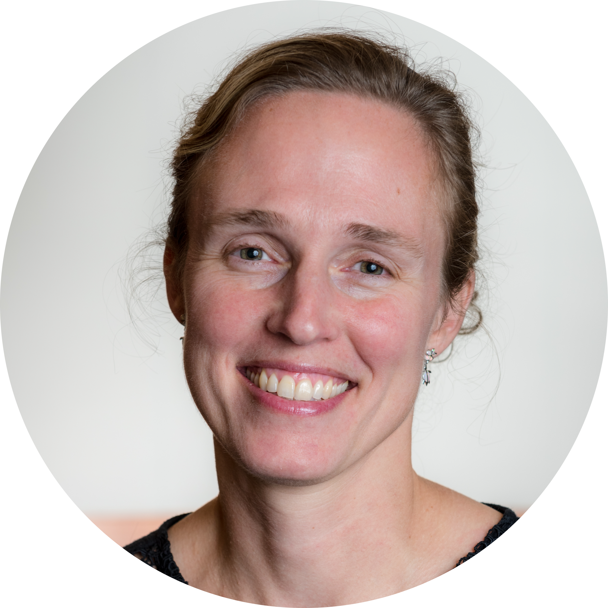 Sarah Nikiforow-modified.png