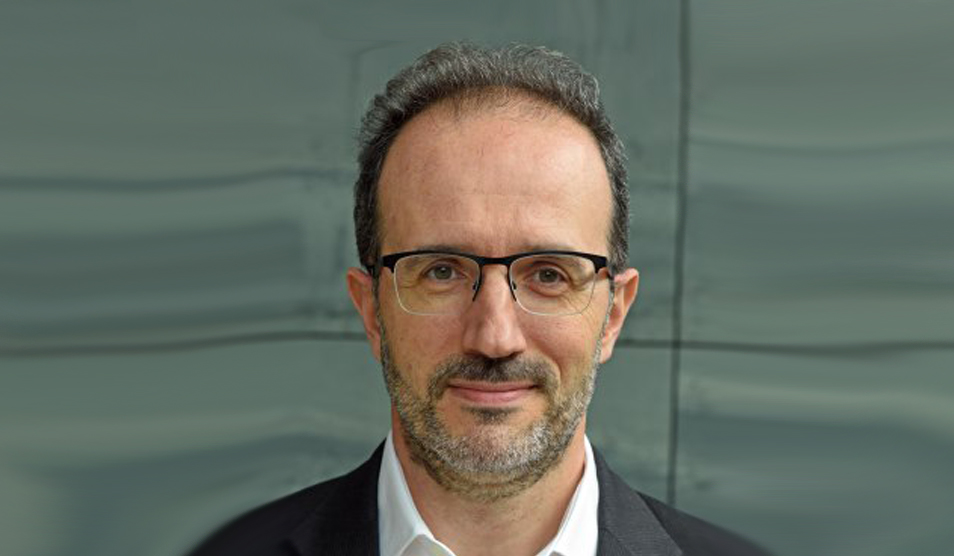 Headshot of Paolo Muraro