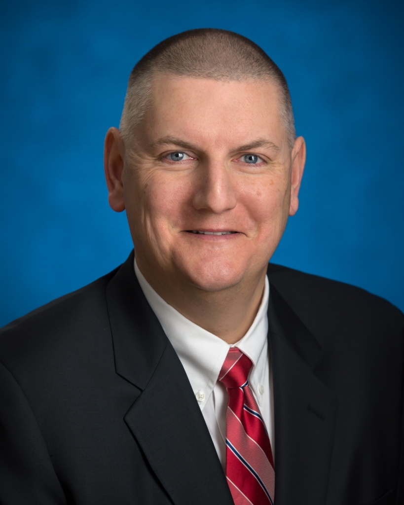 Murray Michael 2018 Headshot.jpg