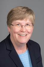 CyndyHagstrom_webphoto.png