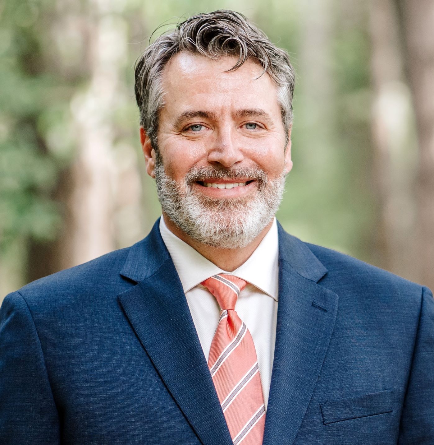 Joe Elliott headshot