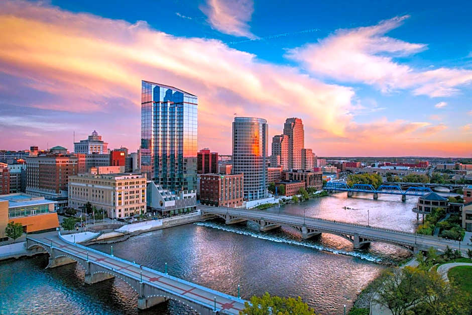 Radisson Plaza Hotel & Suites, Kalamazoo