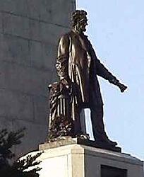 Lincoln statue above entrance to his tomb, Springfield IL