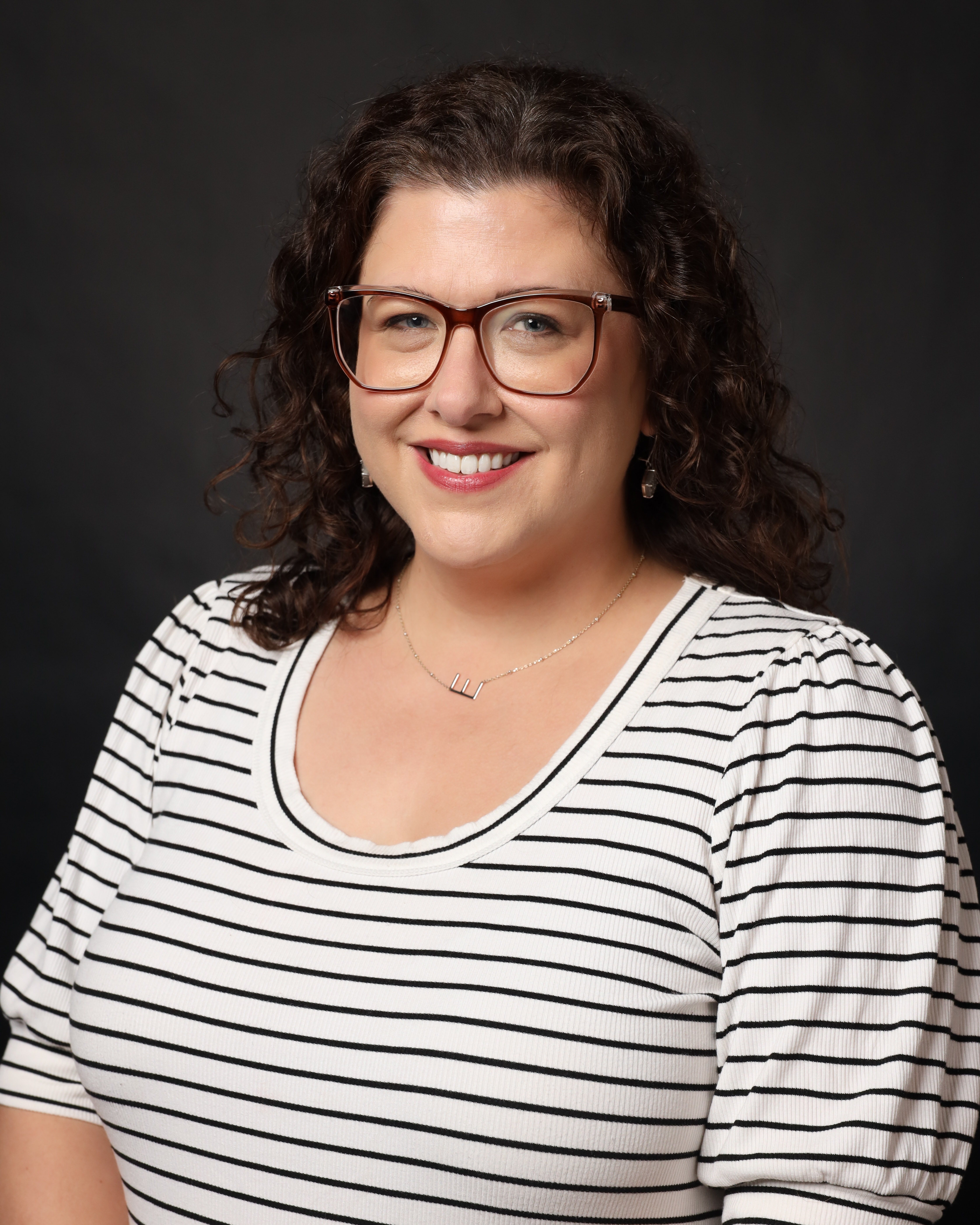 erin taylor headshot