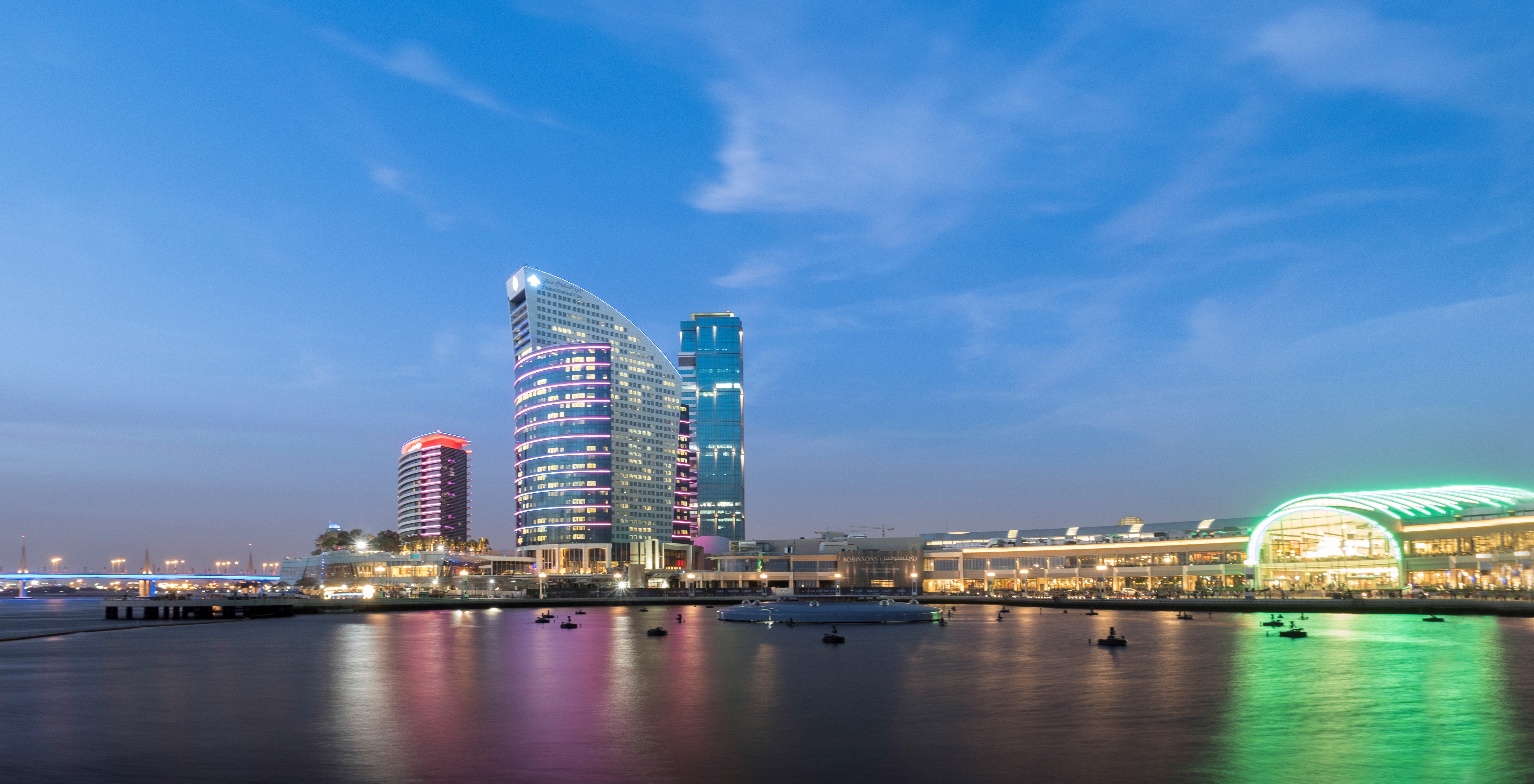 Dubai1.jpg