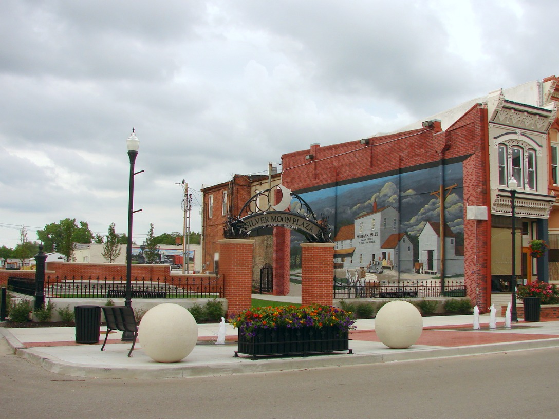Silver Moon Plaza, Chillicothe; courtesy of Missouri Main Street Connection Silver Moon Plaza, Chillicothe; courtesy of Missouri Main Street Connection