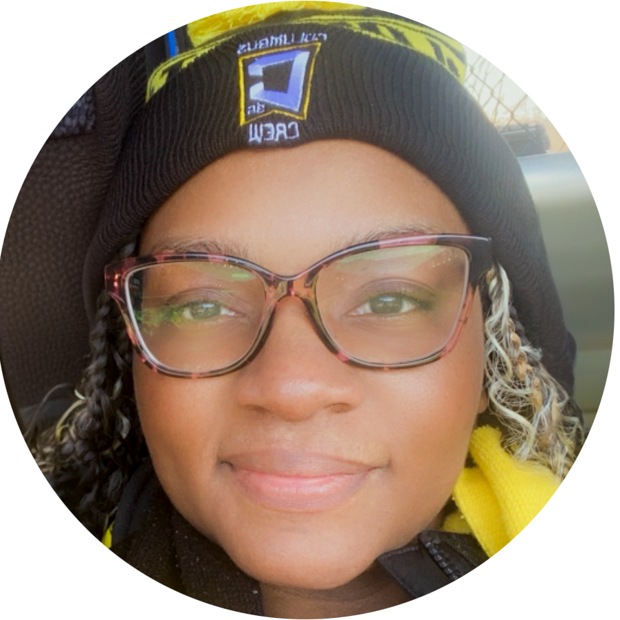 A person taking a selfie

Description automatically generated