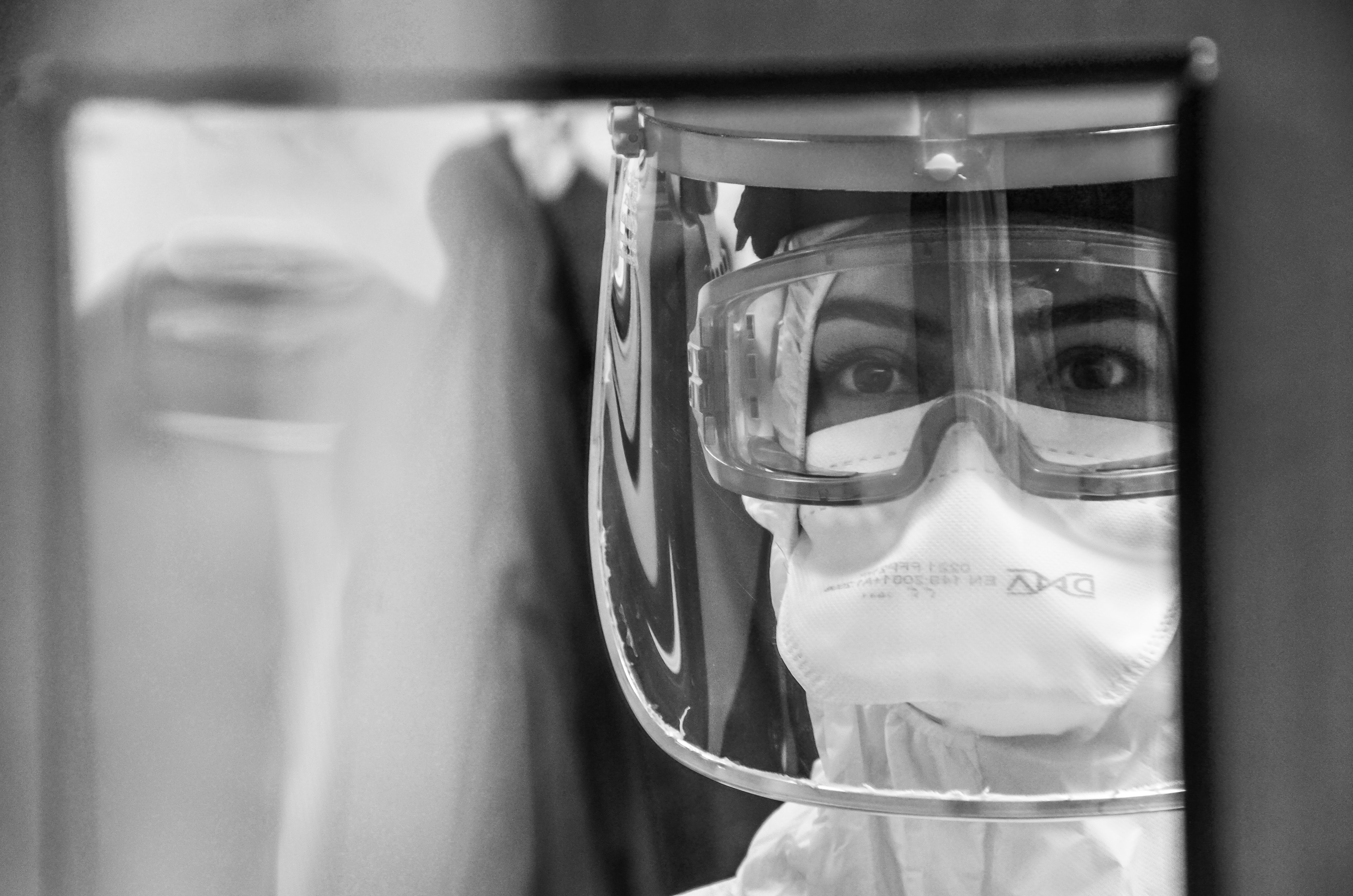 Woman medical masked 