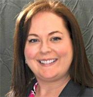 Danielle Staudt headshot