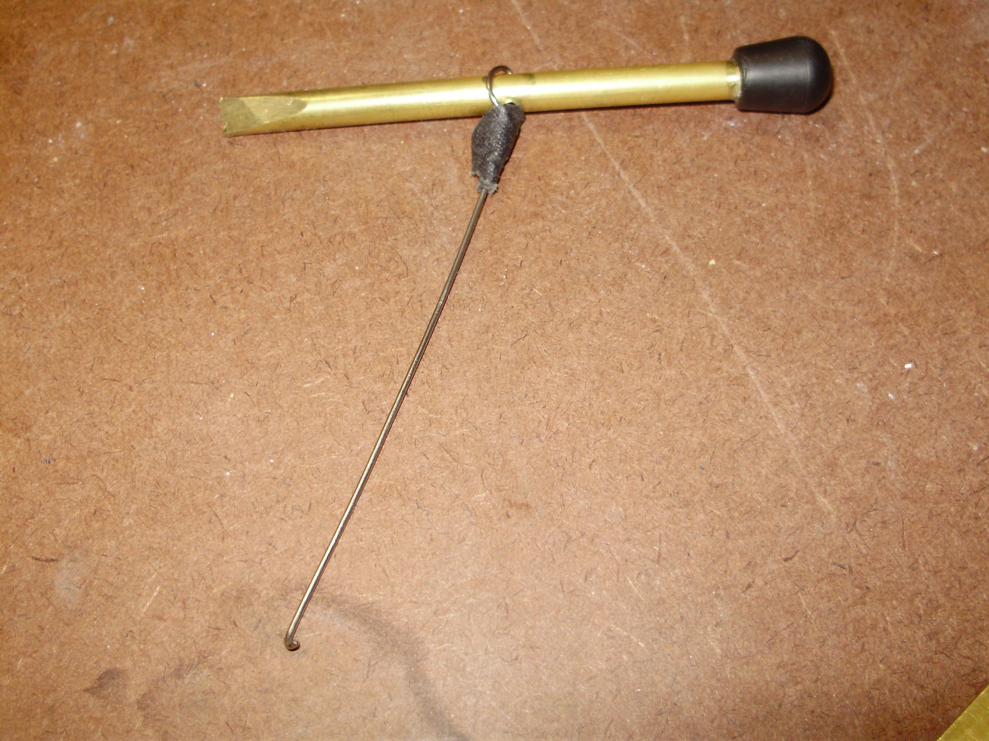 String hook for leveling